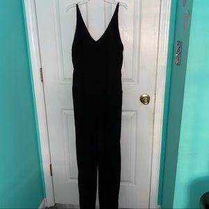 CHARLOTTE RUSSE - V-Neck Wide Leg Jumpsuit